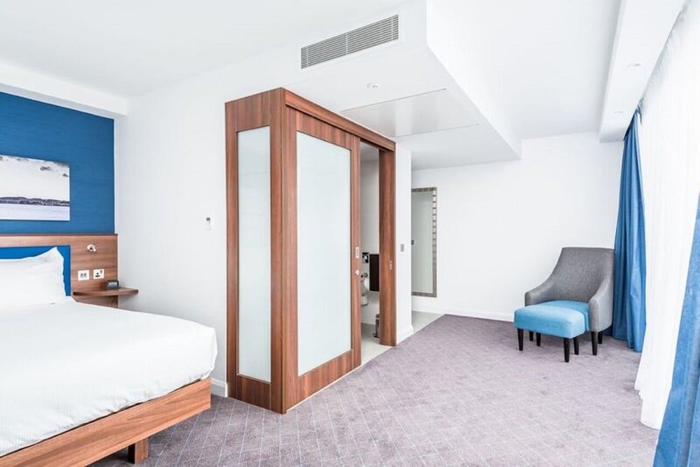 Фото Hampton by Hilton Dundee City Centre