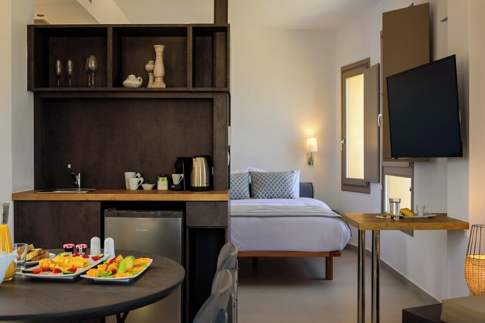 Фото Kalestesia Suites