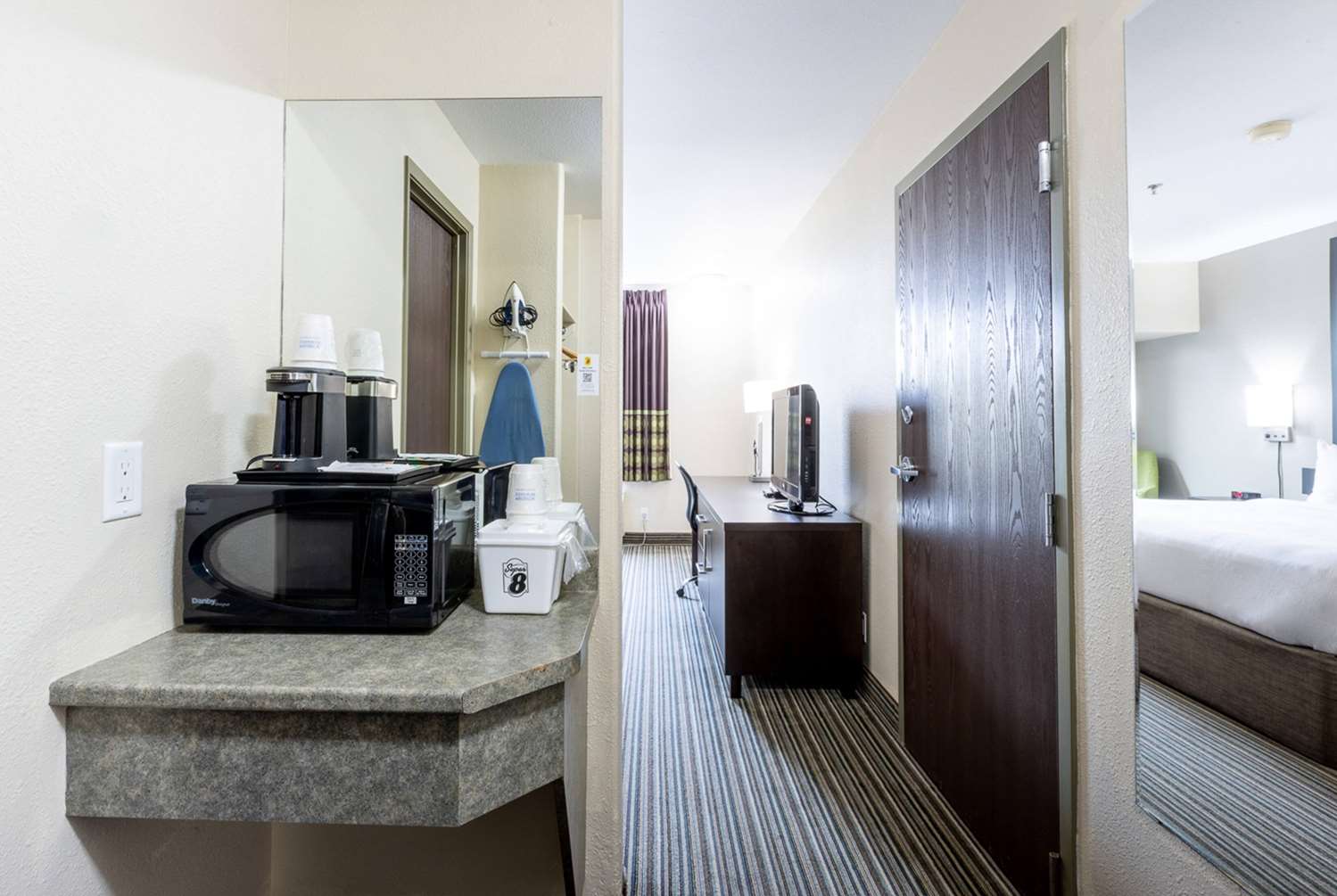 Фото Super 8 by Wyndham Truro Ns