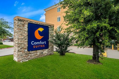 Внешний вид отеля Comfort Suites Plano - Dallas North в Плэно, фото 2
