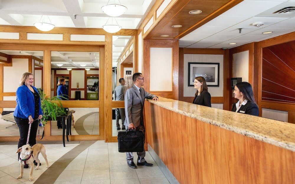 Фото Wyndham Edmonton Hotel and Conference Centre