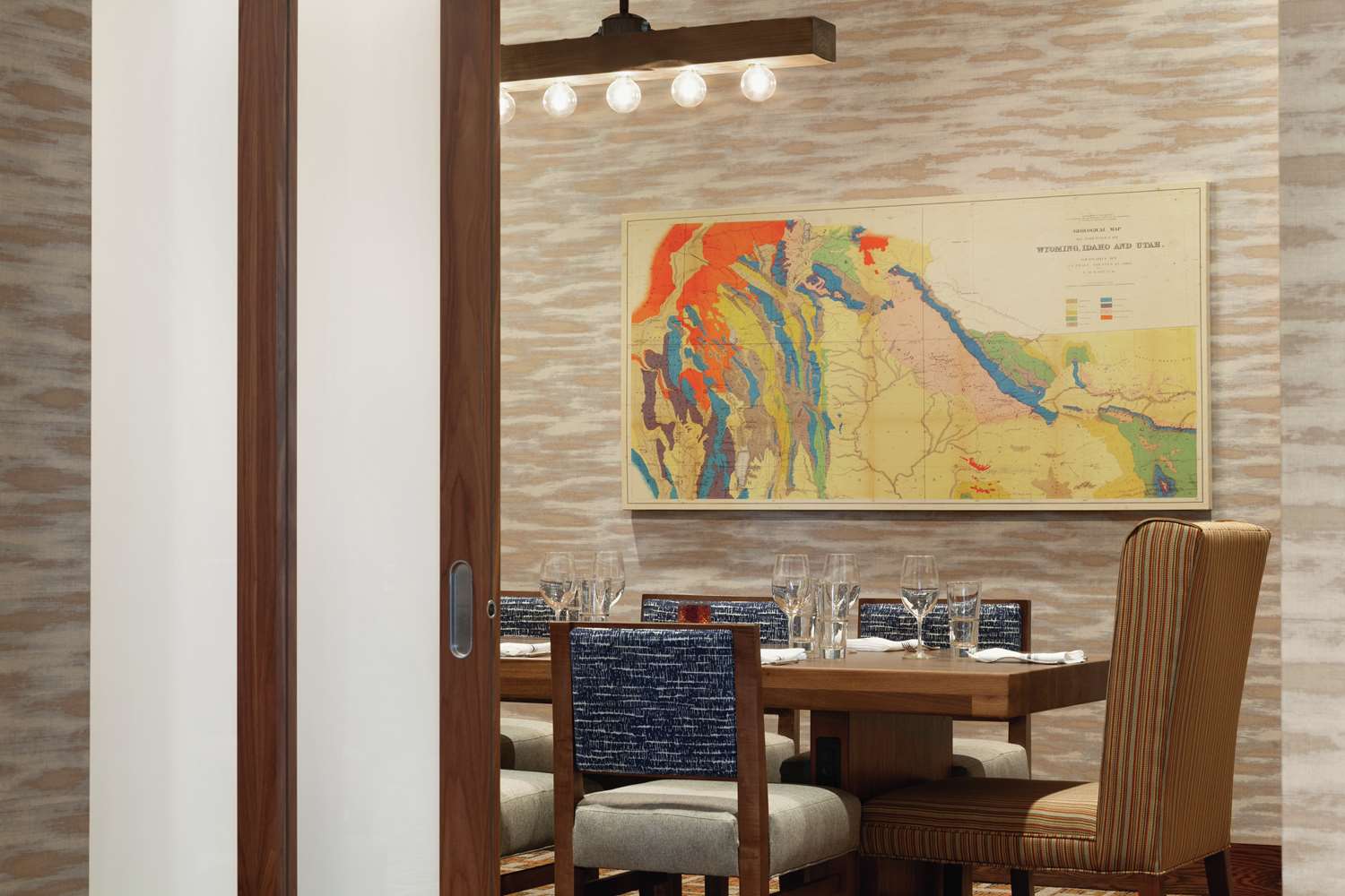 Фото Embassy Suites by Hilton South Jordan Salt Lake City