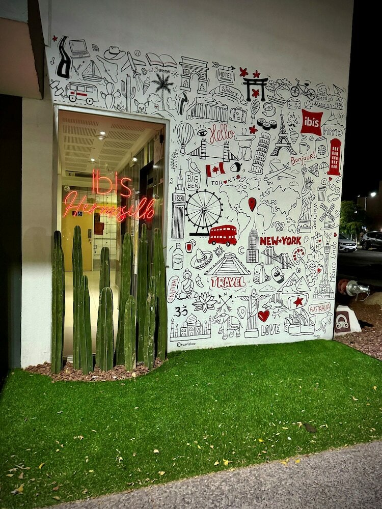 Фото ibis Hermosillo