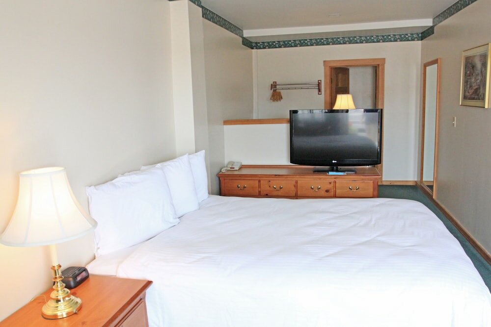 Фото Tugboat Inn