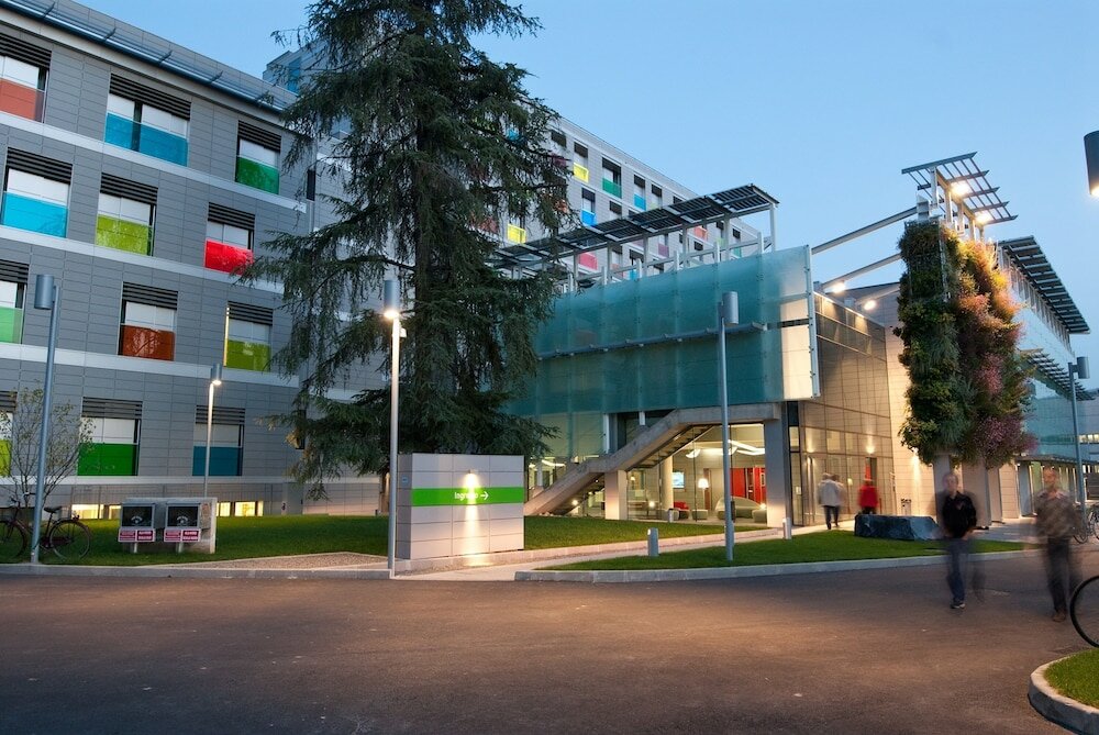 Фото отеля 1