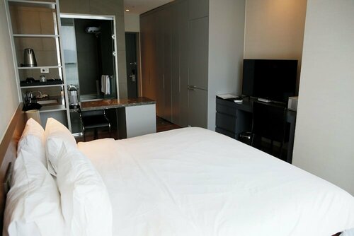 Гостиница J-One Hotel в Чхунчхон-Пукто