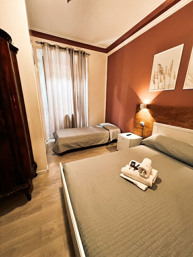 Фото In the Center Guesthouse