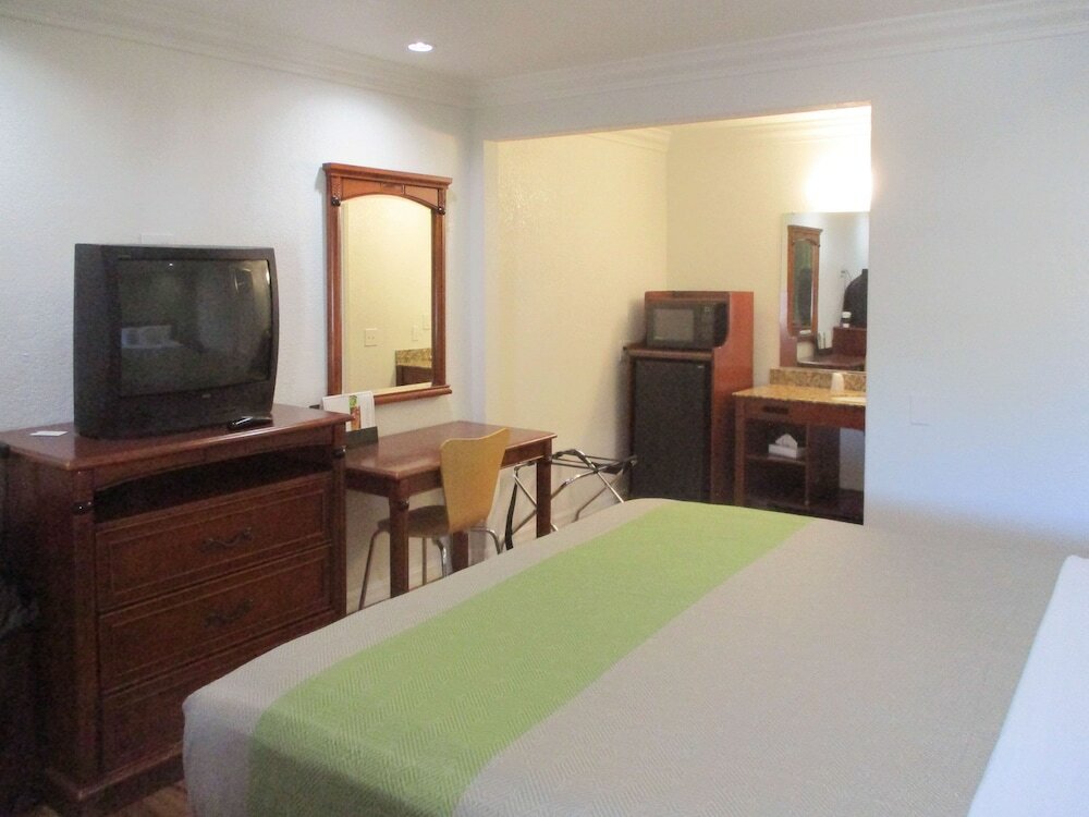 Фото Motel 6 Fresno, Ca