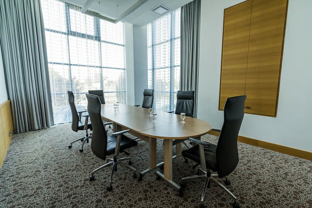 Фото DoubleTree by Hilton Oradea