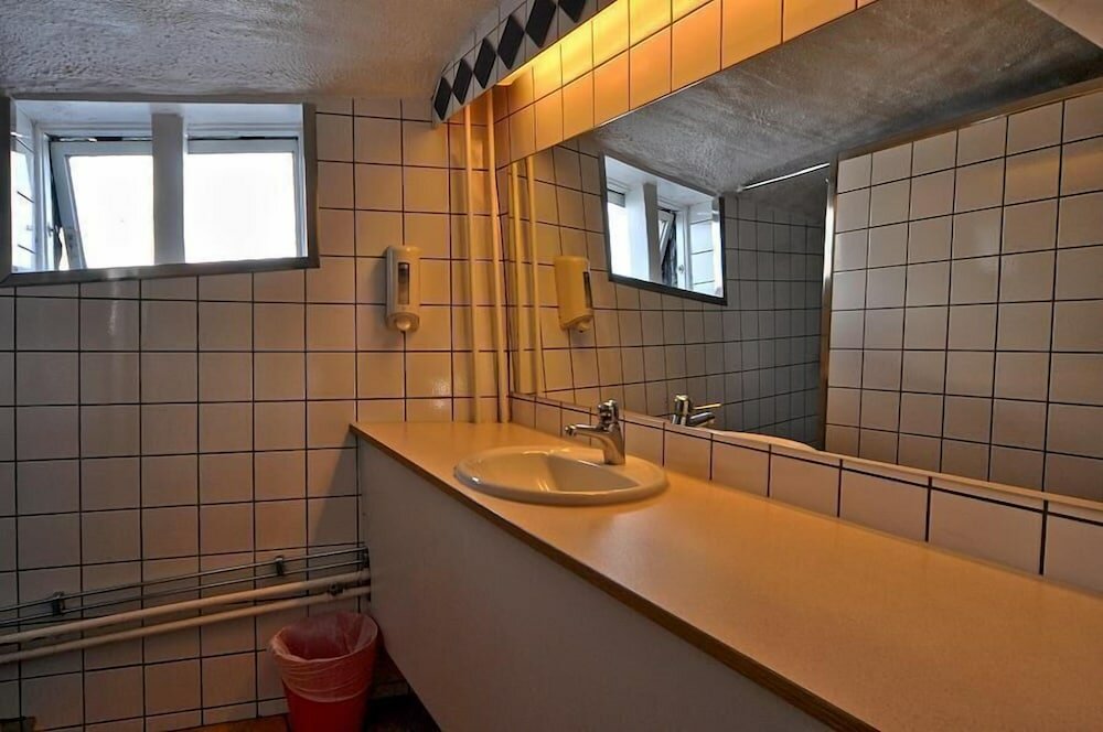 Фото The Red Boat