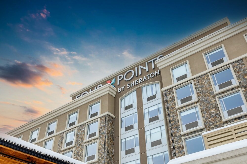 Фото Four Points by Sheraton Kelowna Airport