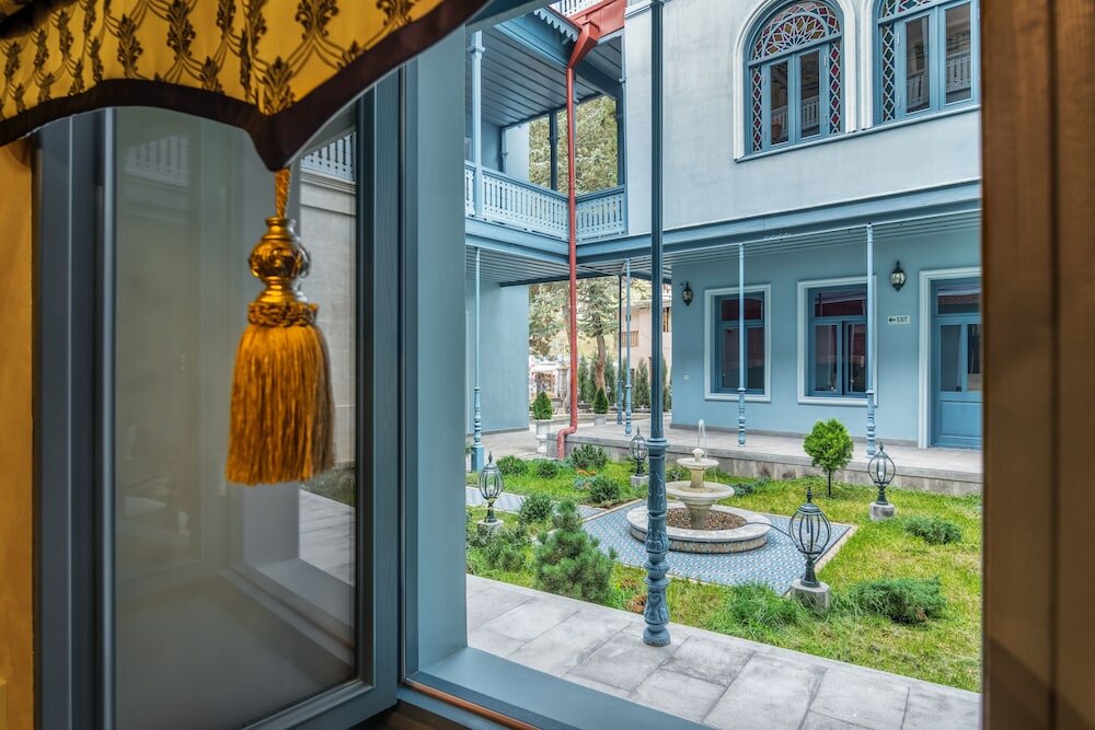 Фото Golden Tulip Borjomi Hotel