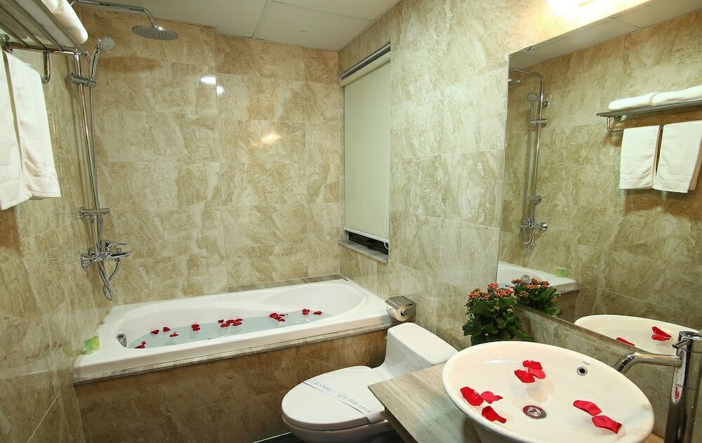 Фото Blue Pearl West Hotel