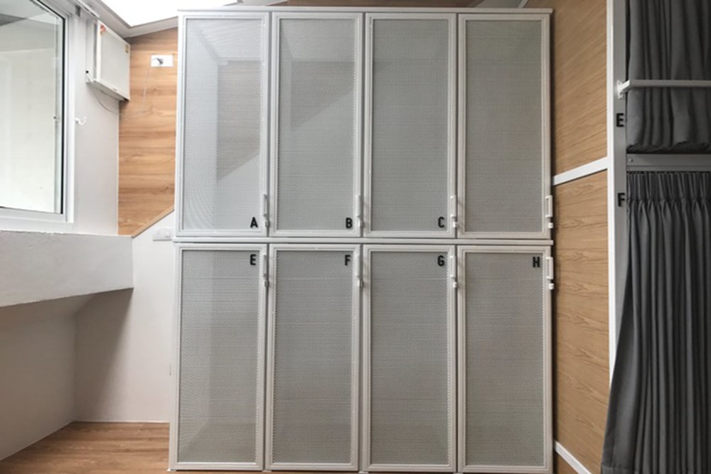 Фото Bed One Block Hostel