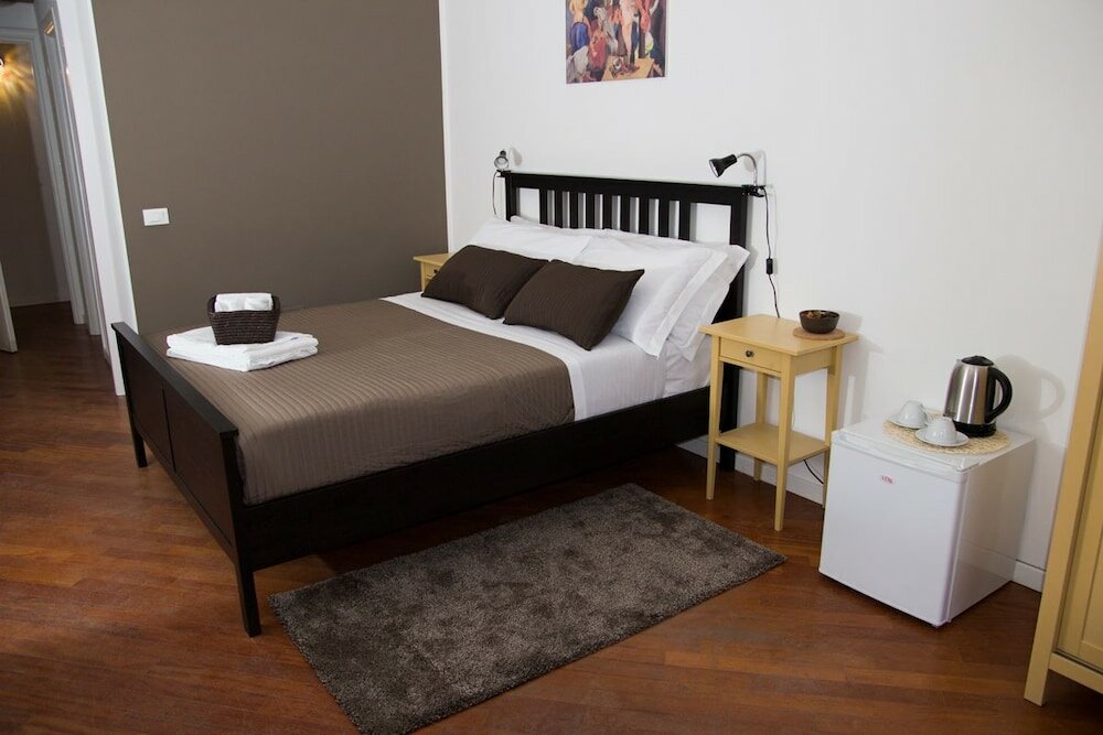 Фото B&b Gallidoro Maqueda 124 st