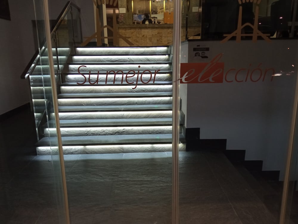 Фото Hotel Ele Acueducto