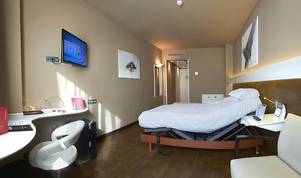 Фото Hotel Silken Monumental Naranco