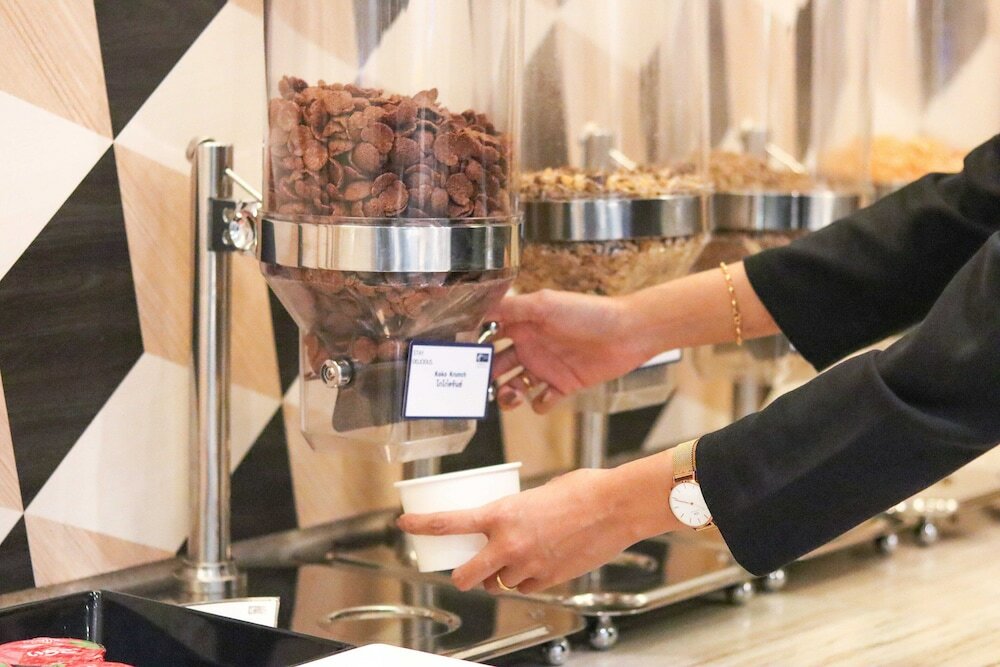 Фото Holiday Inn Express Bangkok Sathorn