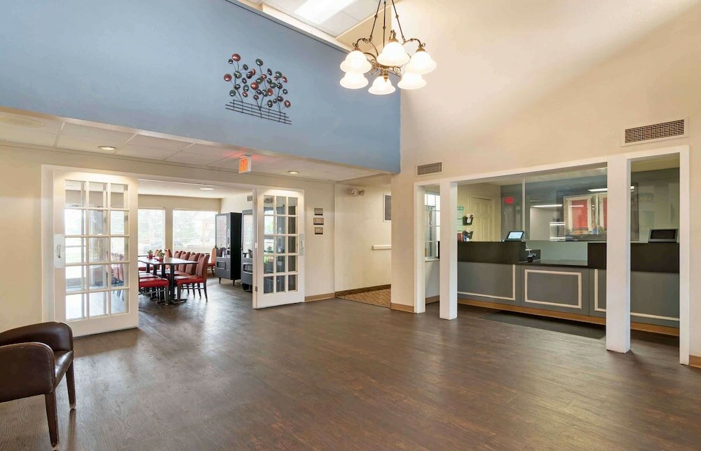 Фото Extended Stay America Suites Kansas City Airport Tiffany Spr