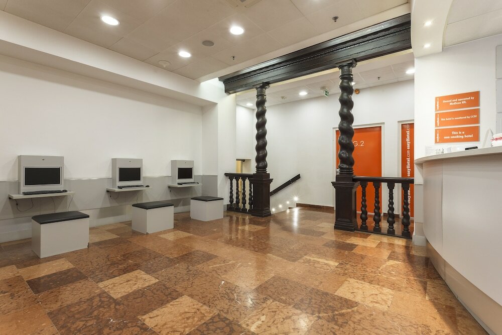 Фото EasyHotel Budapest Oktogon