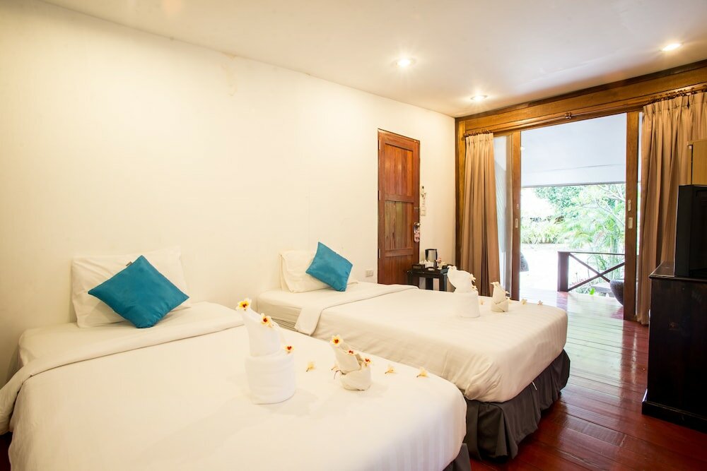 Фото B52 Beach Resort