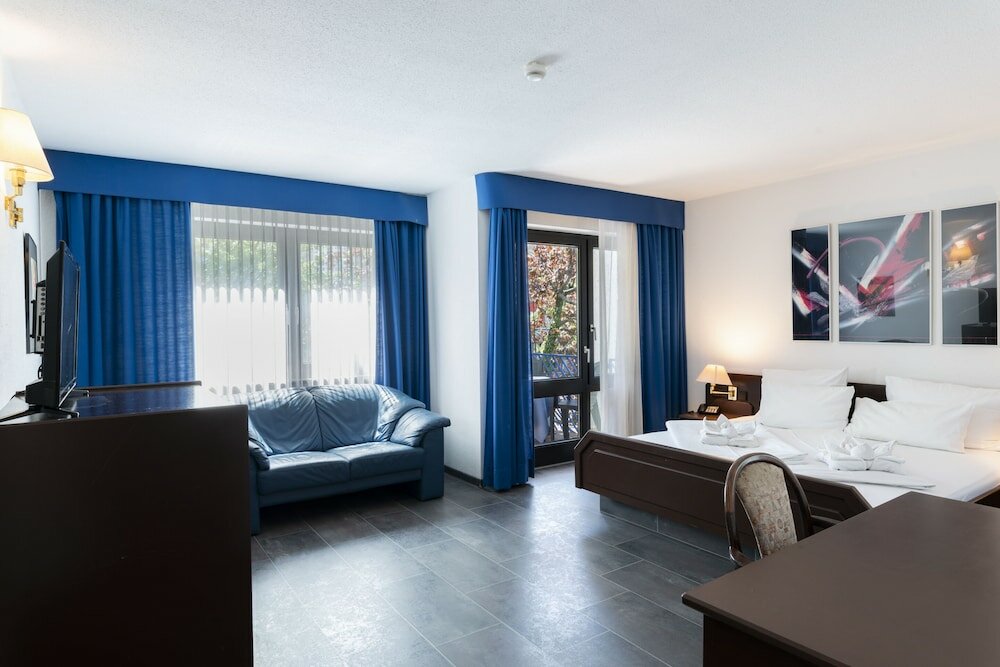 Фото Hotel Astoria am Urachplatz