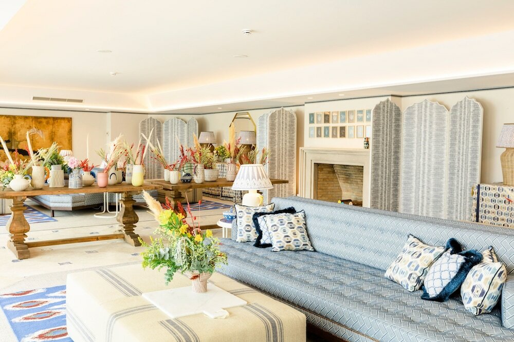 Фото The Albatroz Hotel