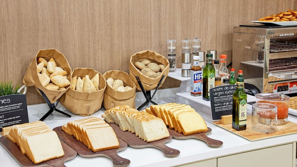 Фото Hotel NH Valencia Las Ciencias