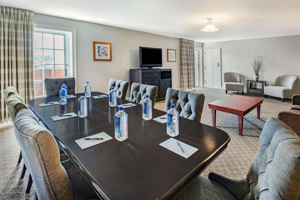 Фото Natural Bridge Hotel, Trademark Collection by Wyndham