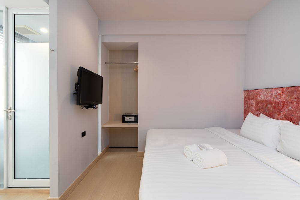 Фото Metz Pratunam Hotel
