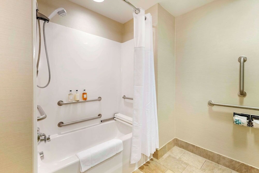 Фото Lift Bridge Lodge, Ascend Hotel Collection