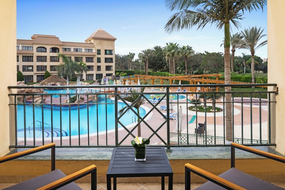 Фото Hilton Pyramids Golf