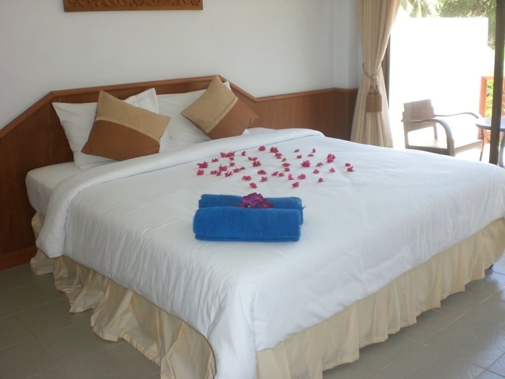 Фото Отель Golden Hill Resort