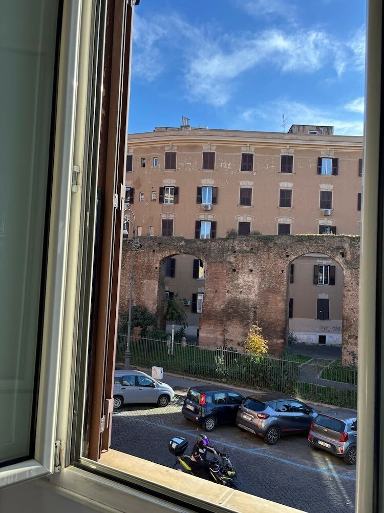 Фото Rome Experience Hostel