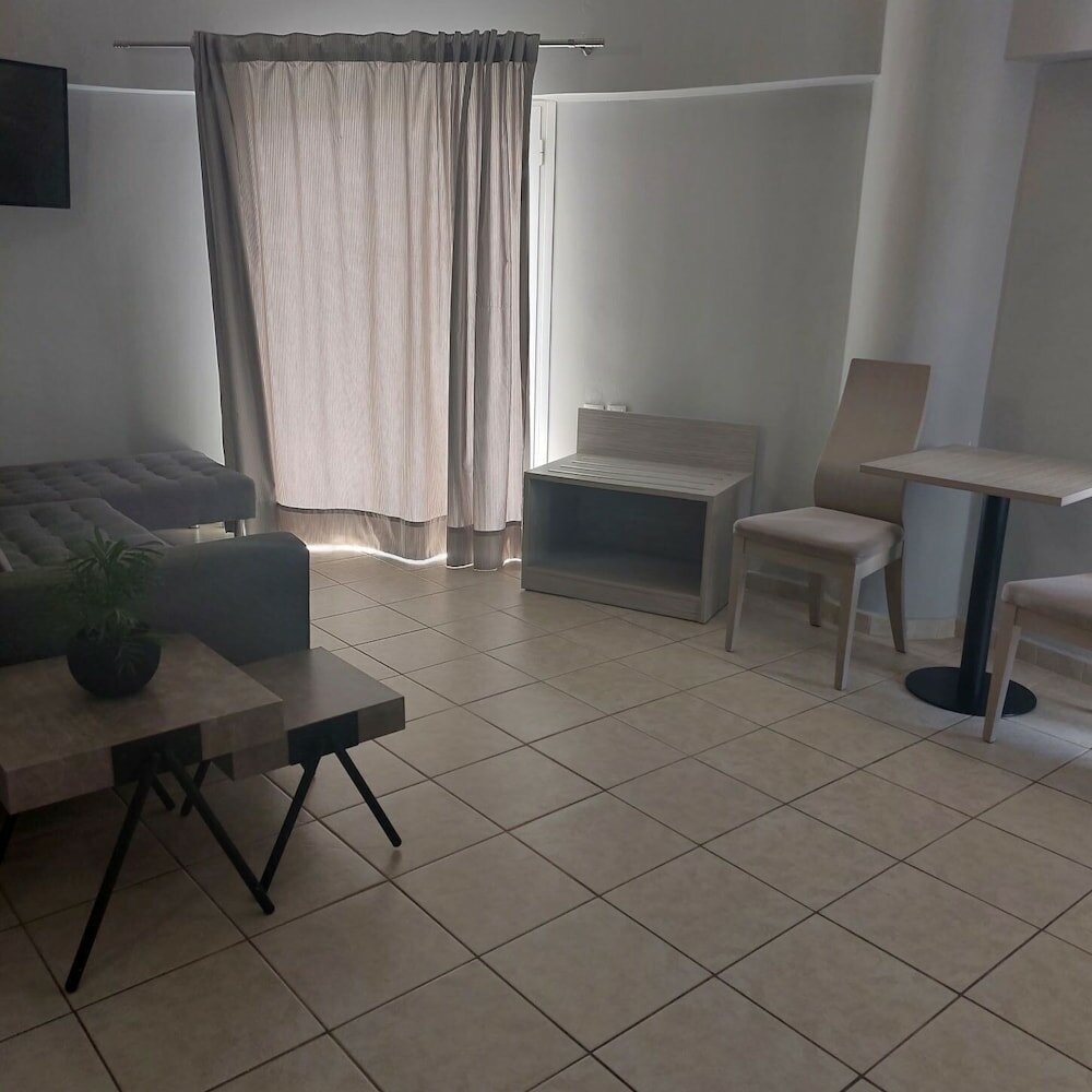 Фото Atlantis Hotel