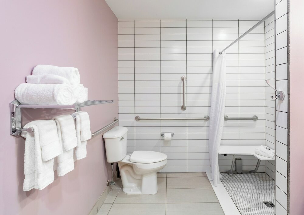 Фото Hotel at the Lafayette Trademark Collection by Wyndham