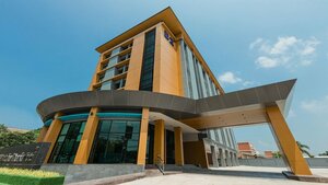 Гостиница B2 Surat Thani Premier Hotel