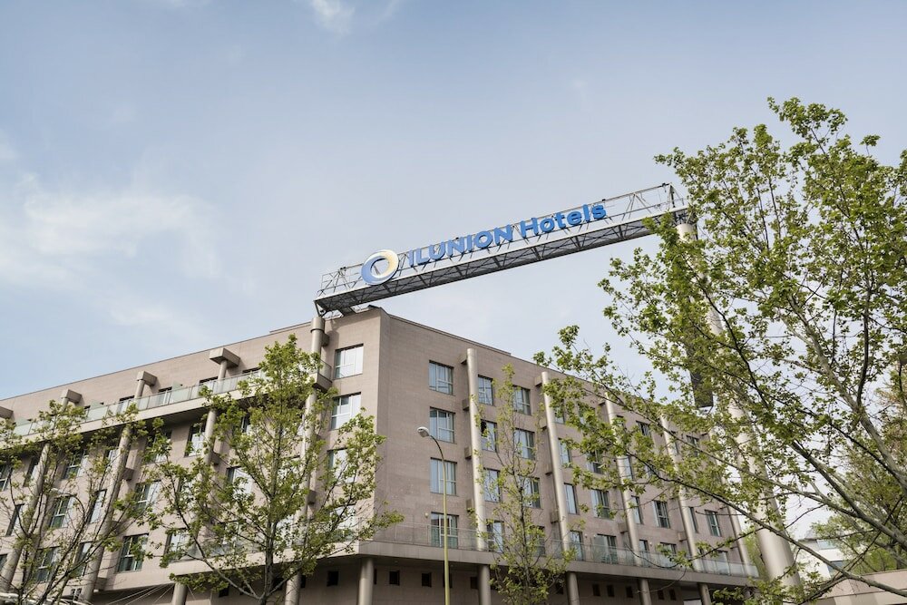 Фото отеля 1