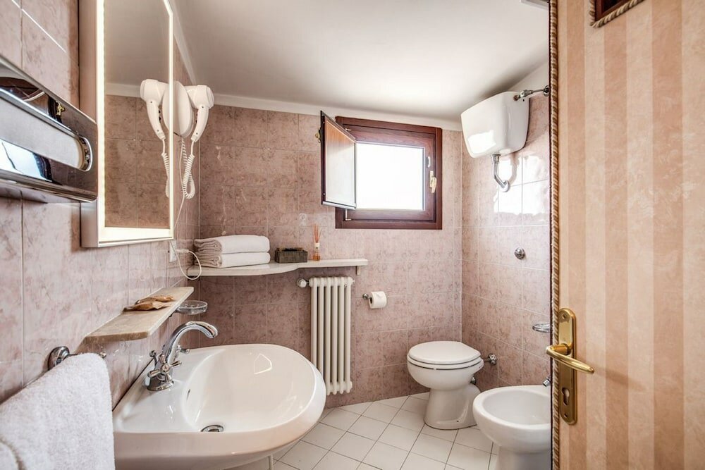 Фото Hotel Pacific