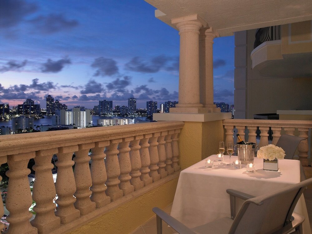 Фото Acqualina Resort & Residences On The Beach