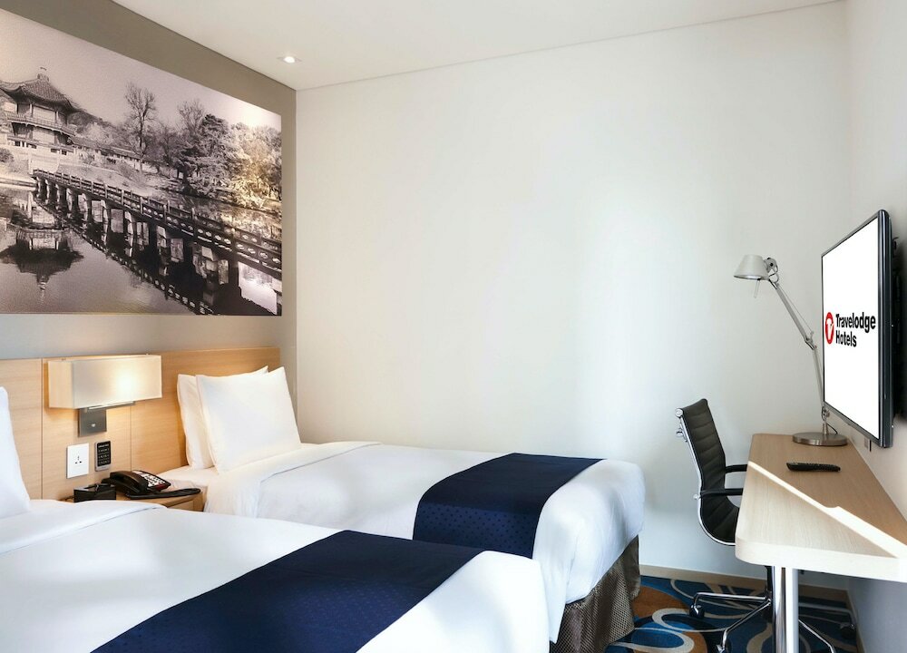 Фото Travelodge Myeongdong Euljiro 