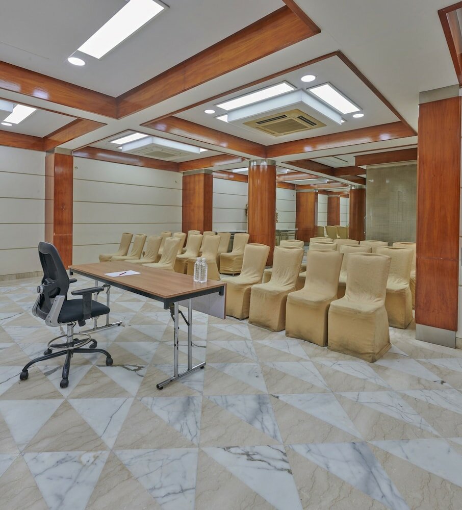 Фото Hotel Residency Andheri