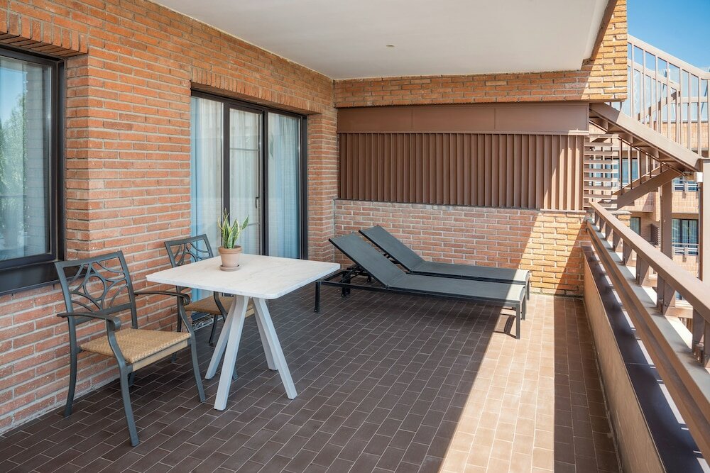 Фото Hotel Madrid Alameda Aeropuerto Affiliated by Melia