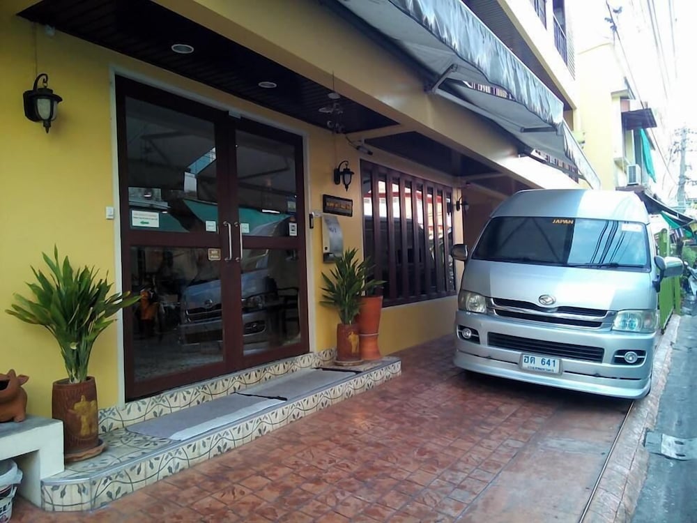 Фото Roof View Place