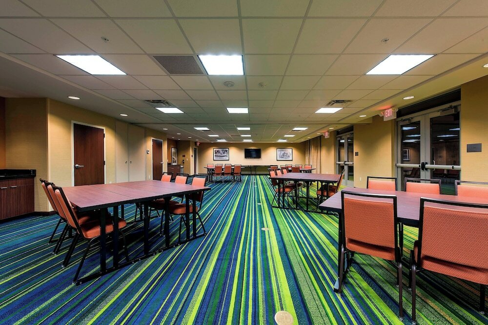 Фото Fairfield Inn & Suites Leavenworth