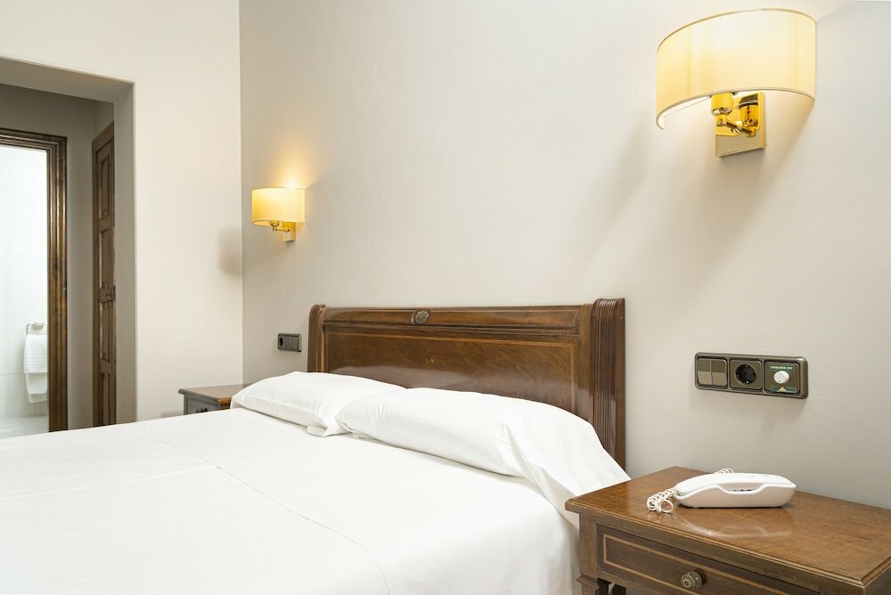 Фото Hotel Hernán Cortés