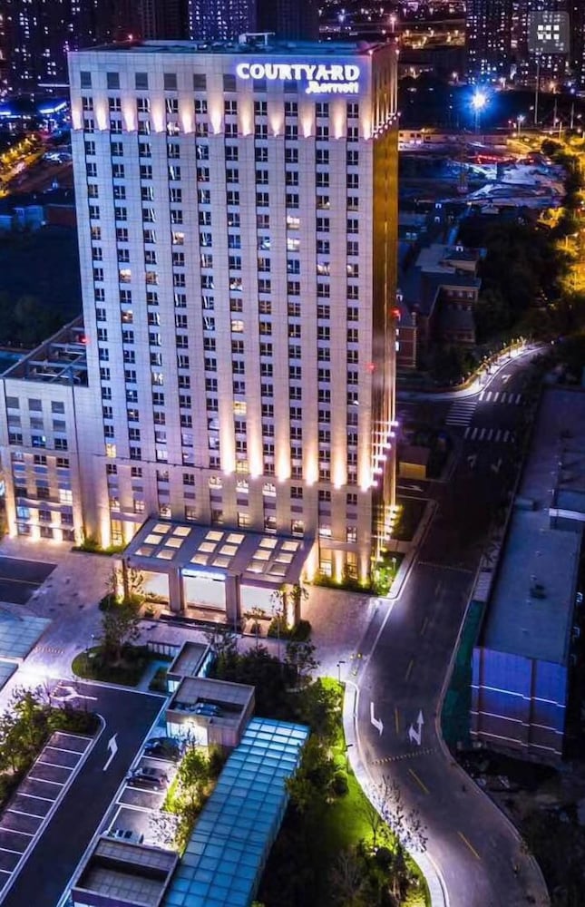 Фото Courtyard by Marriott Tianjin Hongqiao