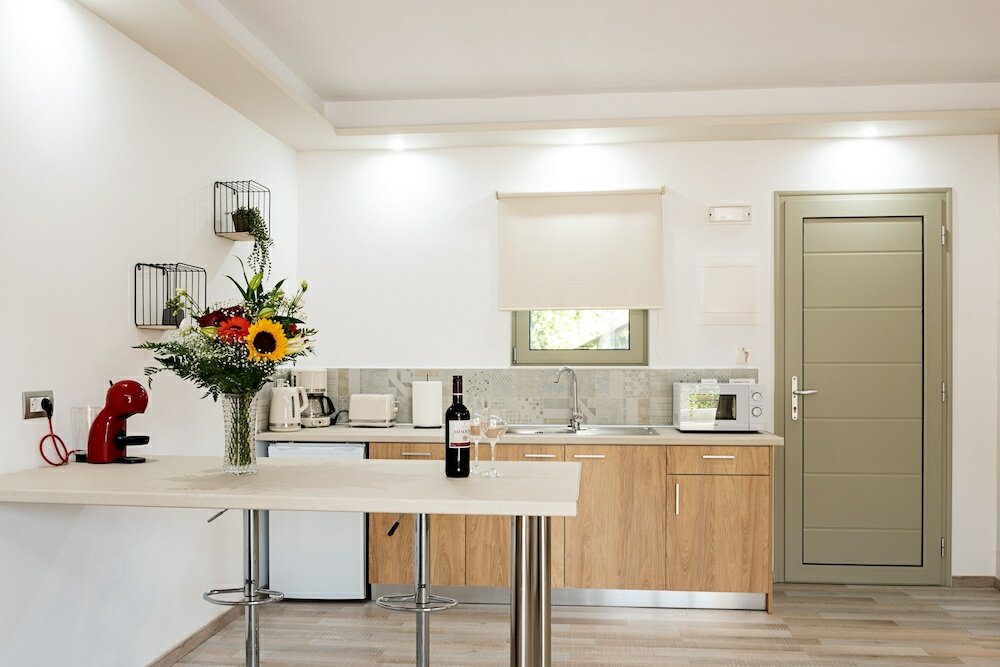 Фото Апарт-отель Terinikos