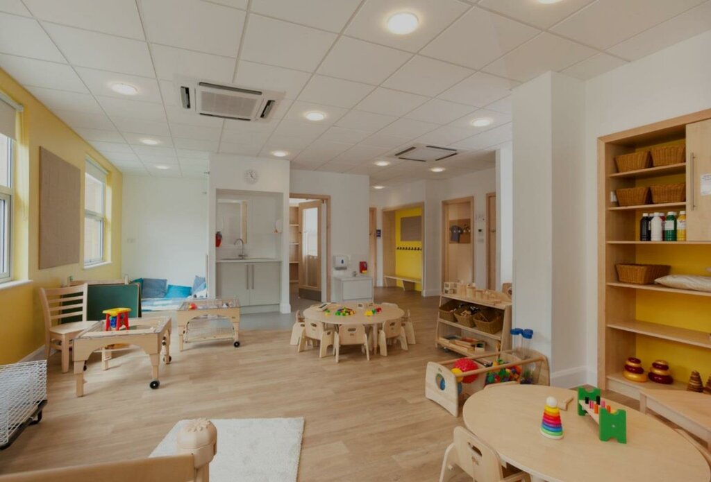 School Bright Horizons Crawley Day Nursery and Preschool, Crawley, photo