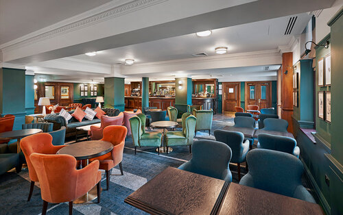 Внешний вид отеля Hilton Puckrup Hall & Golf Club в Тьюксберях, фото 1